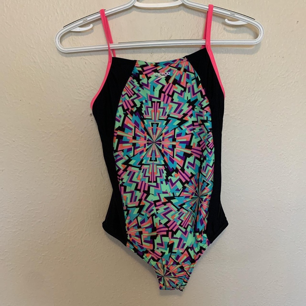 Girls one piece speedo swimsuit large